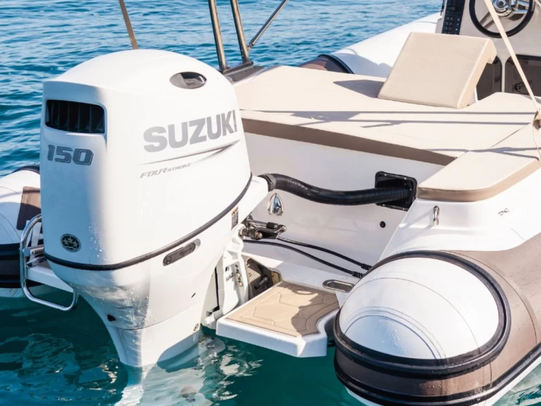 Schlauchboot mieten in Torre Canne zum besten Preis