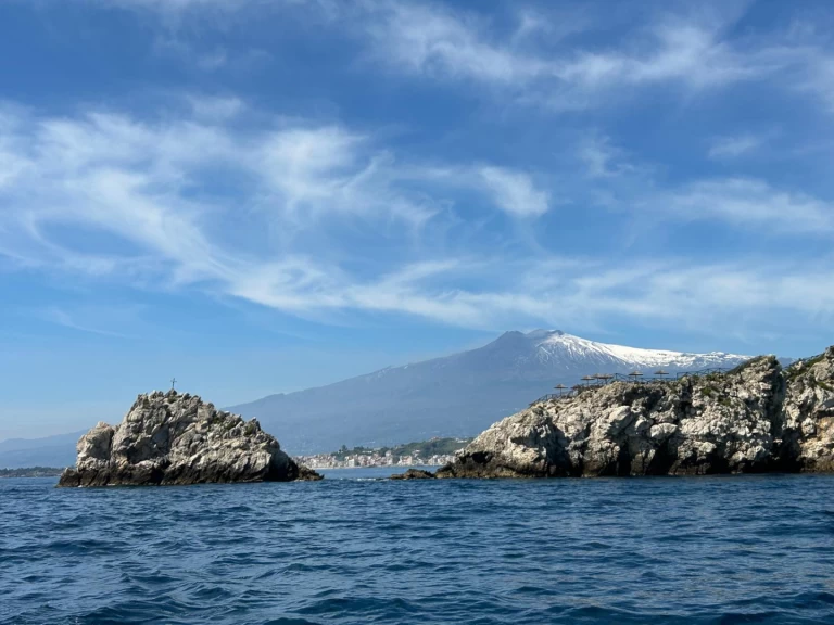 Vermietung Motorboot Aquabat mit Führerschein