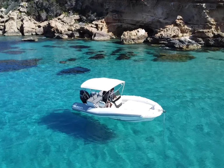 Vermietung Schlauchboot Zodiac mit Führerschein