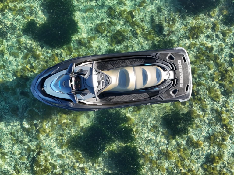 Ein Sea-Doo GTX  mieten in Sant Antoni de Portmany