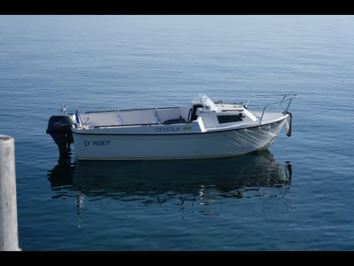 YachtCharter in Évian-les-Bains - Bénéteau California 440 auf SamBoat