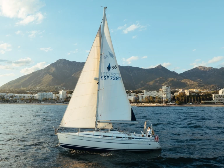 Bavaria Bavaria 36 Cruiser mieten Puerto Deportivo de Marbella