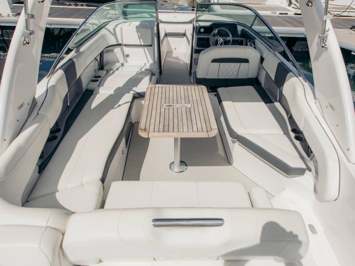 Vermietung Motorboot Régal mit Führerschein