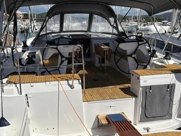 Bootsverleih Bavaria Bavaria C46 Jezera Samboat