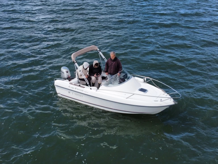 Bootsverleih B2 Marine Cap Ferret 452 Cabin Cruiser Arzon Samboat