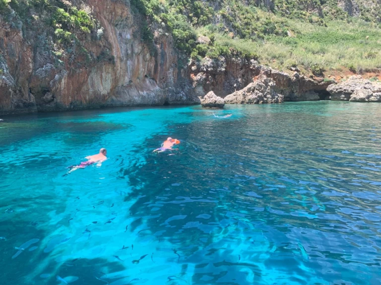 Ein tancredi Blue Max 19 Pro mieten in Castellammare del Golfo