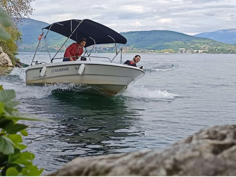 Motorboot mit oder ohne Skipper Sessa Marine mieten in Le Bourget-du-Lac