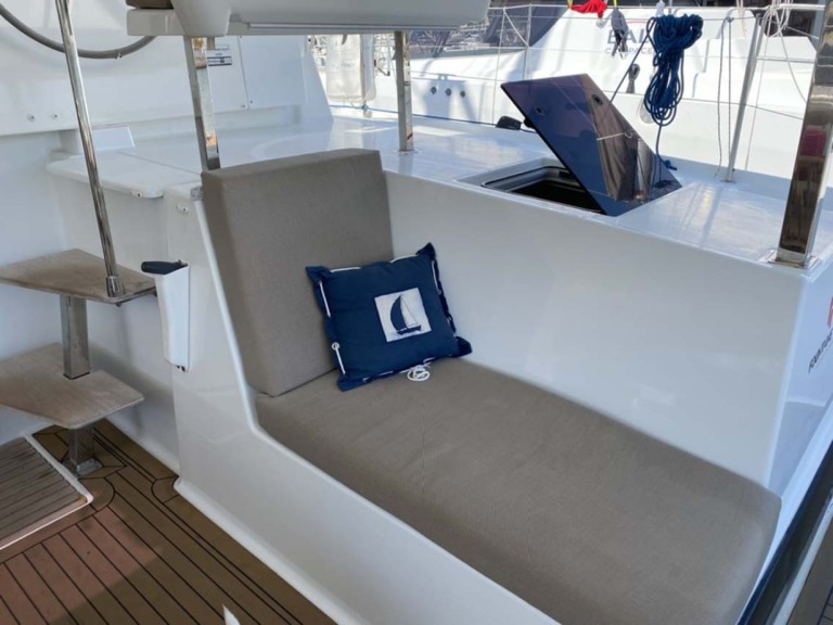 Bootsverleih Fountaine Pajot Lucia 40 Pula Samboat