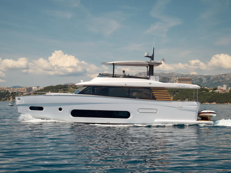 Bootsverleih Azimut Azimut Magellano 66 Podstrana Samboat