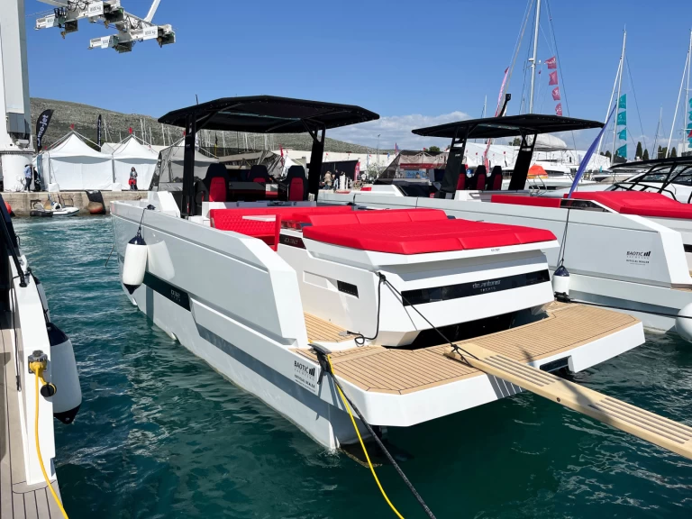 Vermietung Motorboot De Antonio mit Führerschein