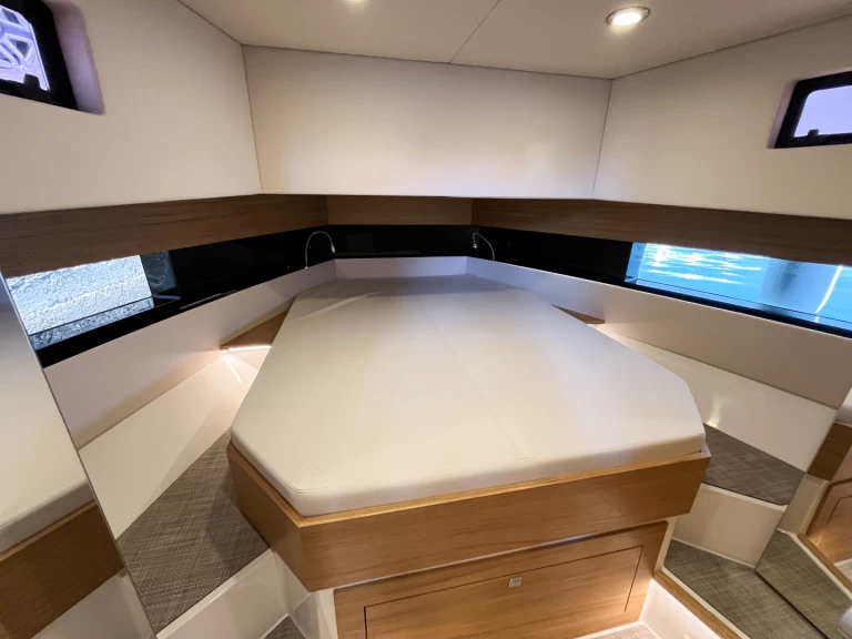 Vermietung Motorboot De Antonio mit Führerschein