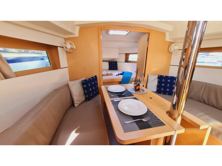 Segelboot mit oder ohne Skipper Bénéteau mieten in Palermo