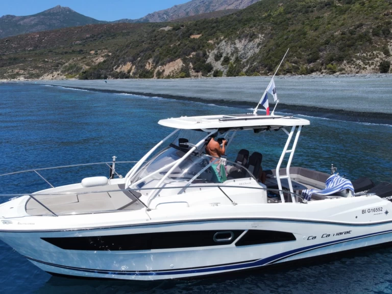 YachtCharter in Bastia - Jeanneau Cap Camarat 9.0 WA auf SamBoat