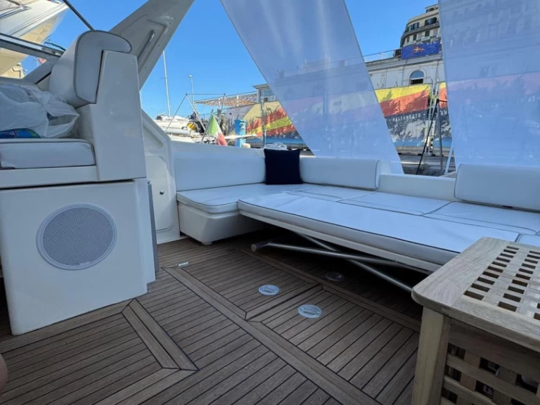 Motorboot mieten in Bacoli zum besten Preis