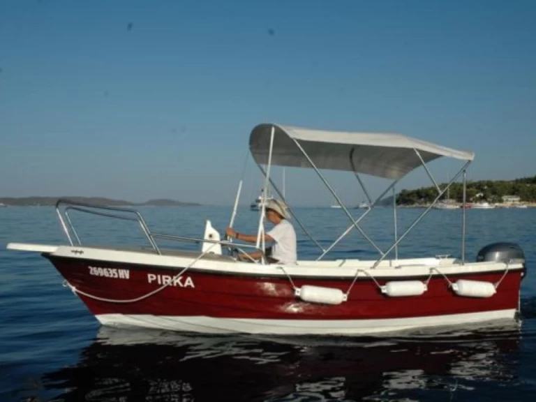 Bootsverleih Nautica 500 Hvar Samboat