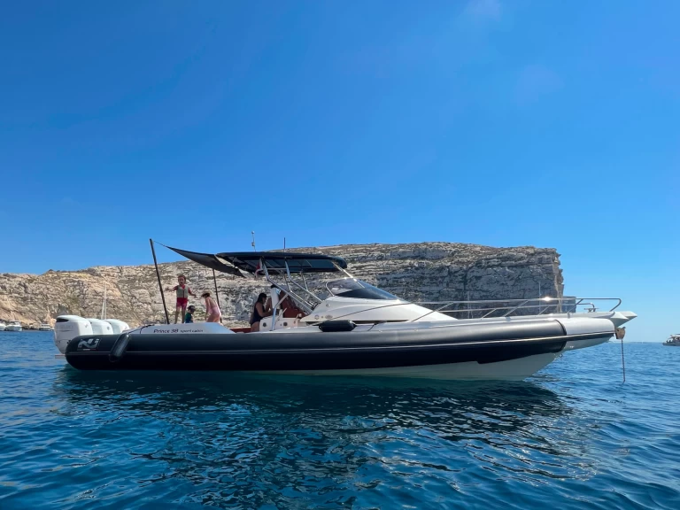 Boot mieten Valletta günstig Nuova Jolly Prince 38 Sport Cabin