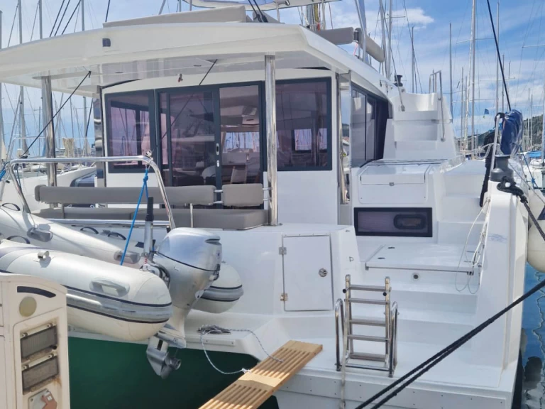 Vermietung Katamaran Bali mit Führerschein