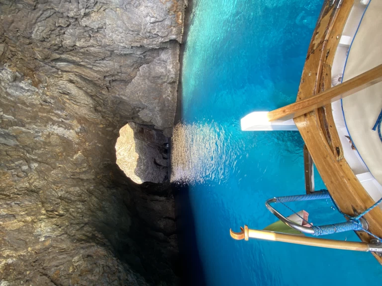 YachtCharter in Ponza - Scipione Gozzo sorrentino auf SamBoat