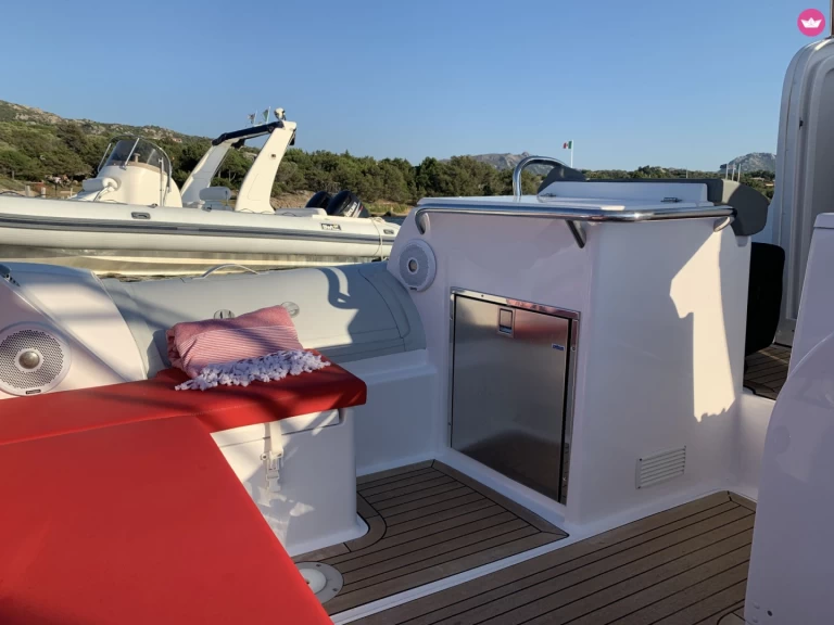 Schlauchboot mieten in Taormina - Pirelli P zero 1100