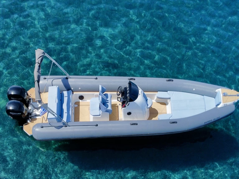 Ein Dromor Rid 300 hp (2 x 150 ) mieten in Korfu