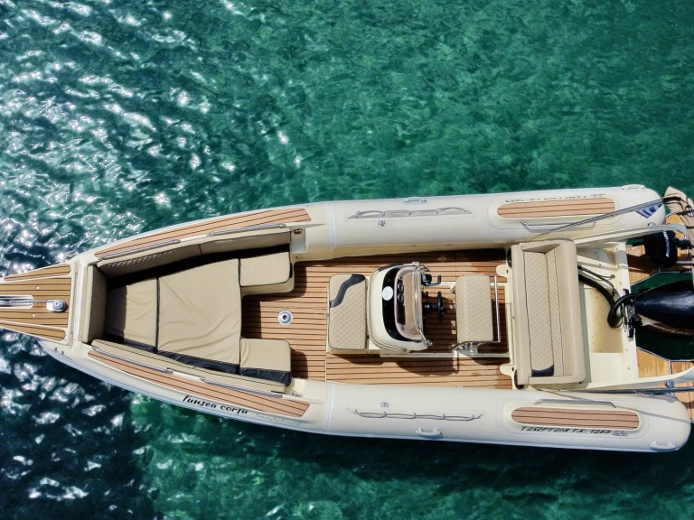Schlauchboot mit oder ohne Skipper Boss mieten in Korfu