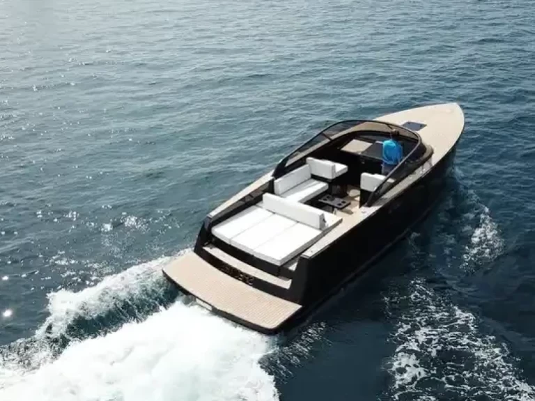 Motorboot mit oder ohne Skipper VanDutch 32 mieten in Théoule-sur-Mer