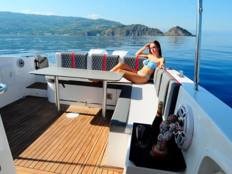 Bootsverleih Saver Saver 330 WA Patti Samboat