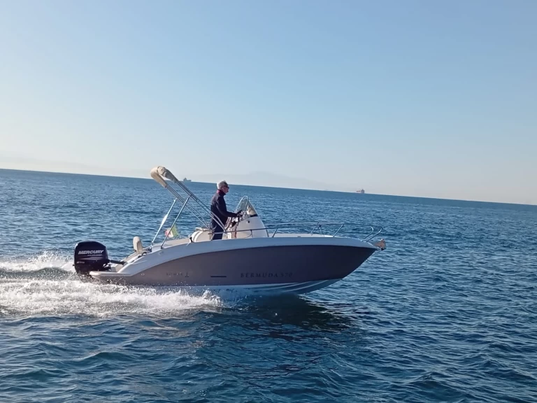 Motorboot mieten in Salerno zum besten Preis