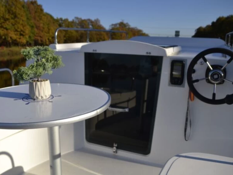 Ein Woterfitz Voyager 860 mieten in České Vrbné