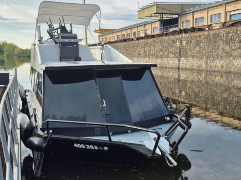 Motorboot mieten in Mělník - Traweller YB35