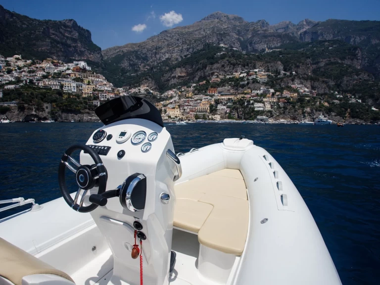 Ein Callegari 550 mieten in Porto di Salerno