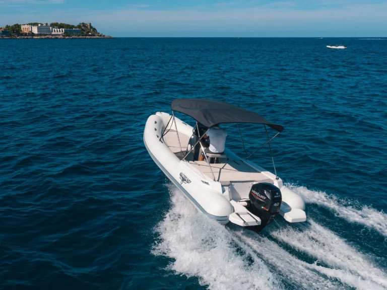 Ein Trimarchi 58 mieten in Palermo
