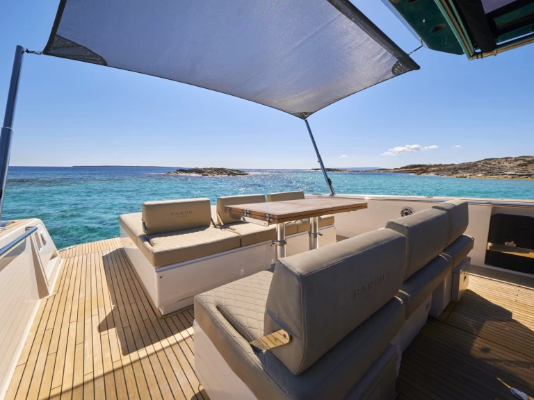 Ein Pardo Yachts Pardo 43 mieten in Ibiza Town