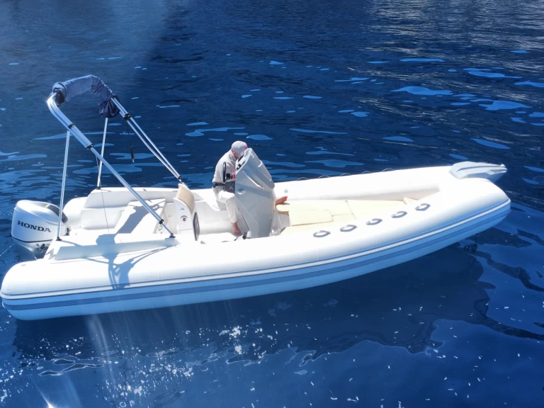 Magnus 5,50 mieten Porto Rotondo