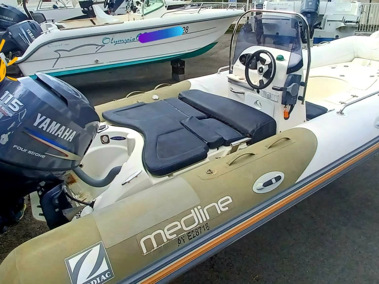 Vermietung Schlauchboot Zodiac mit Führerschein