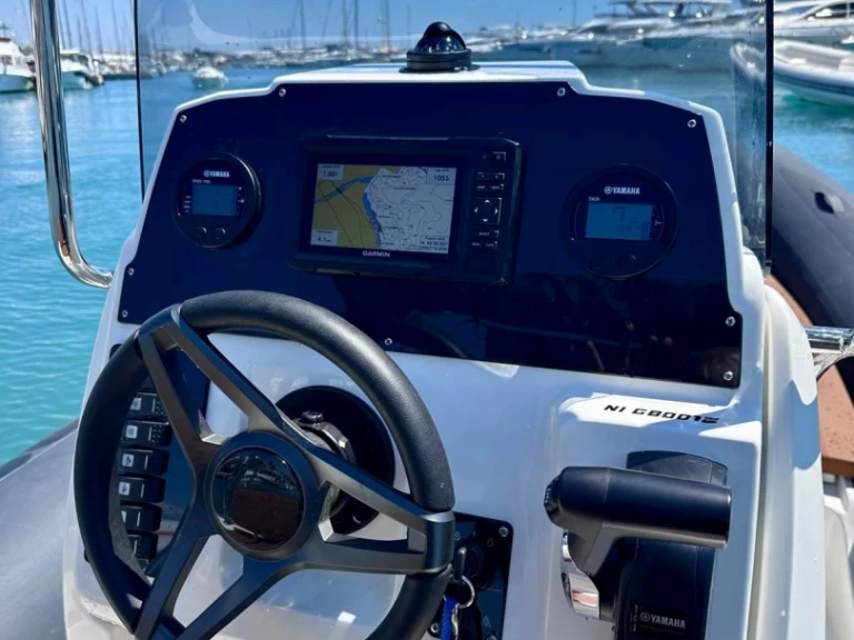 Schlauchboot mit oder ohne Skipper Bsc mieten in Nizza