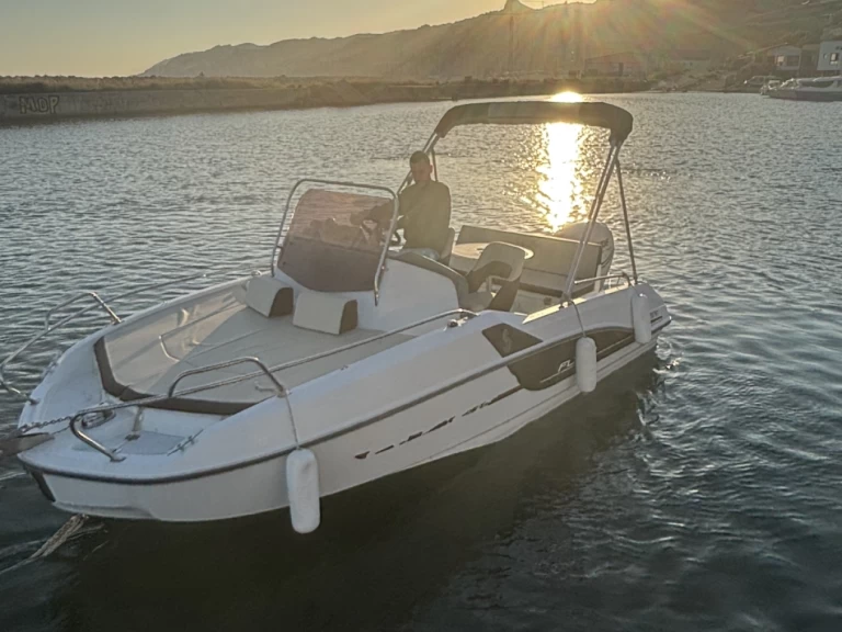 Motorboot mieten in Marseille zum besten Preis