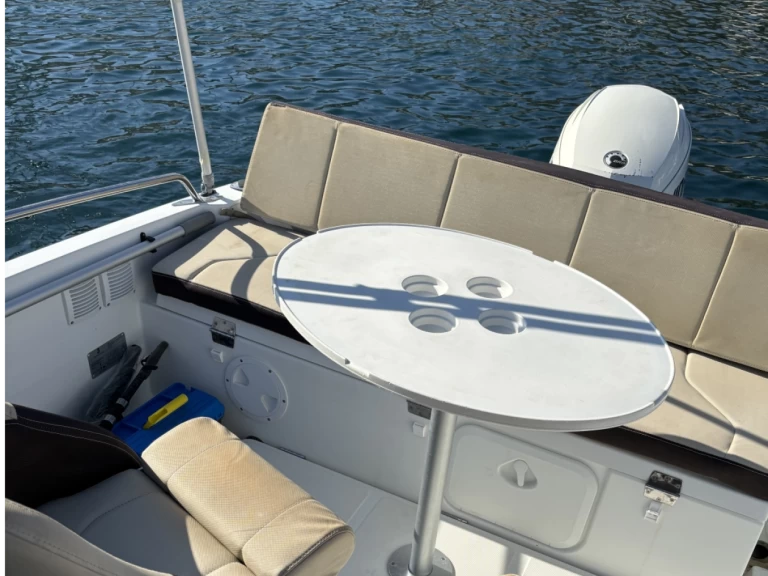 Ein Bénéteau Flyer 500 Sun Deck mieten in Marseille