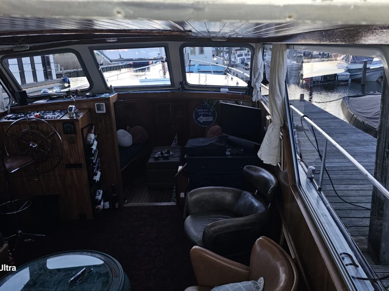 YachtCharter in Gemeente Zeewolde - Rijo  R 40 auf SamBoat