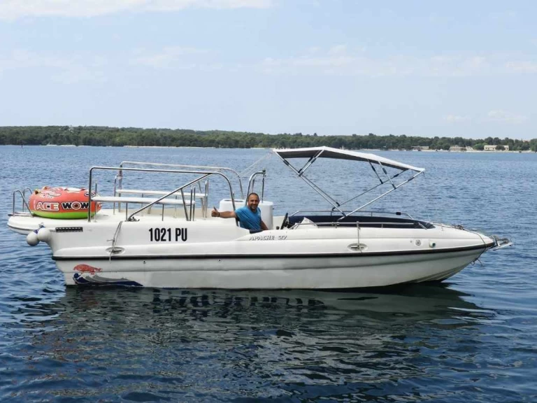 Bootsverleih SURFRIDER  APACHE WARRIOR 27 Pula Samboat