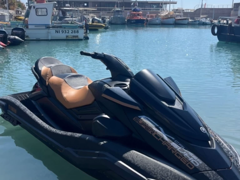 Ein Yamaha Yamaha FX SVHO mieten in Cros-de-Cagnes
