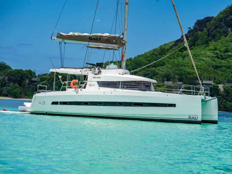 Bootsverleih Bali Bali 4.3 Eden Island Samboat