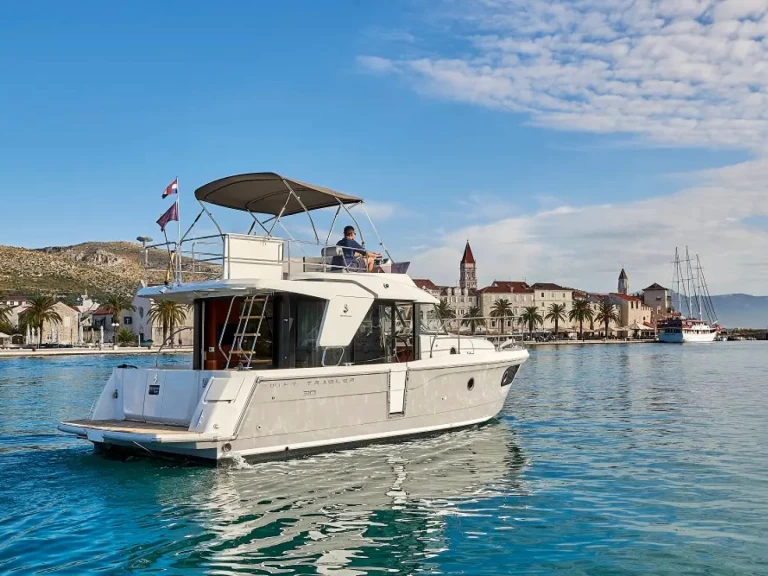 Motorboot mieten in Trogir zum besten Preis