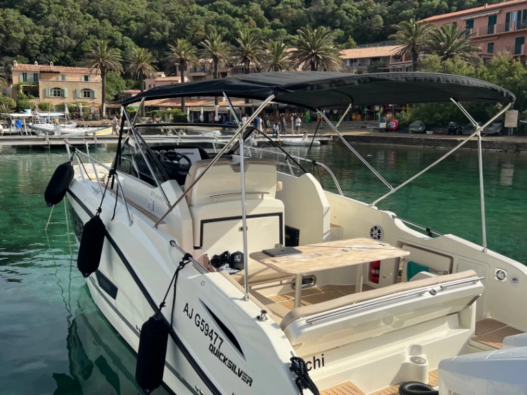 Boot mieten Cannes günstig Activ 875 Sundeck