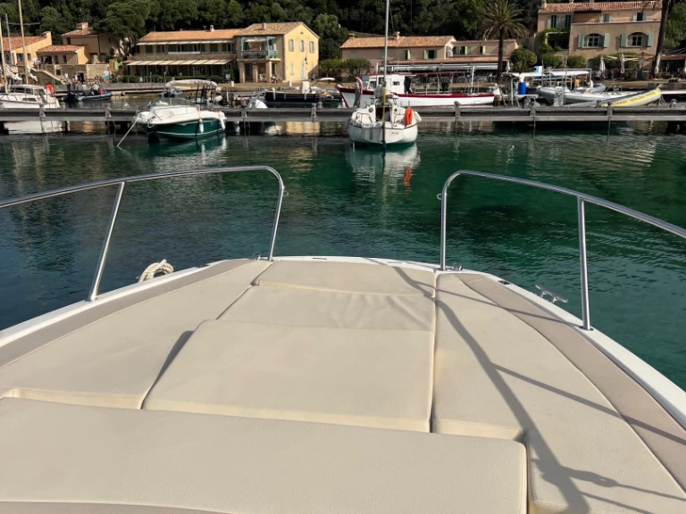 Motorboot mit oder ohne Skipper Quicksilver mieten in Cannes