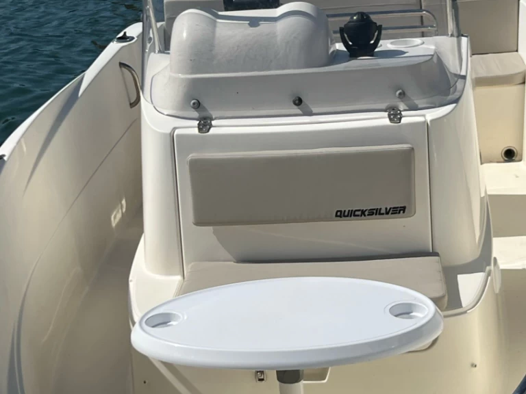 Motorboot mieten in Marseille zum besten Preis