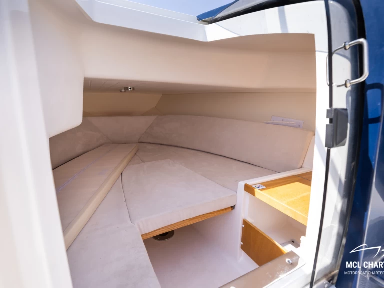 Motorboot mit oder ohne Skipper Galeon mieten in Šimuni