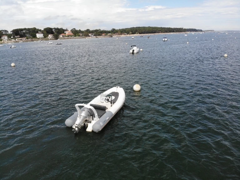Zodiac Medline II mieten Lège-Cap-Ferret