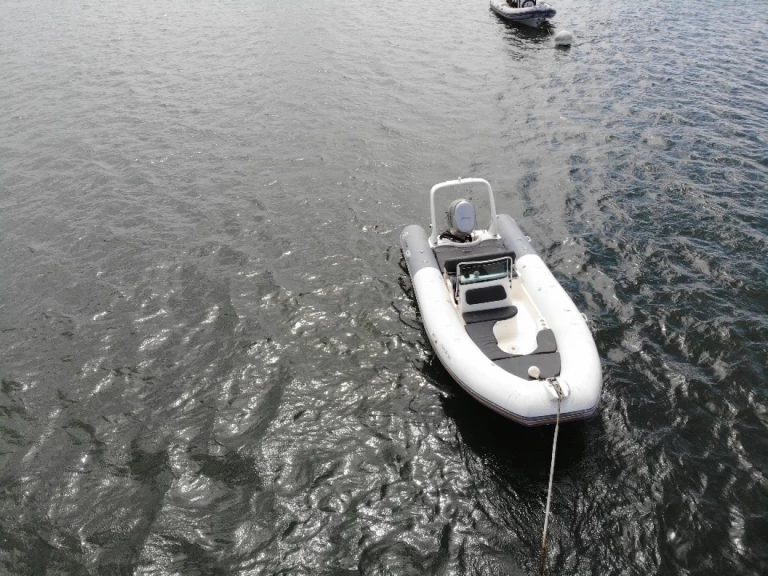 Schlauchboot mieten in Lège-Cap-Ferret zum besten Preis