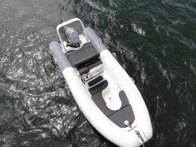 YachtCharter in Lège-Cap-Ferret - Zodiac Medline II auf SamBoat